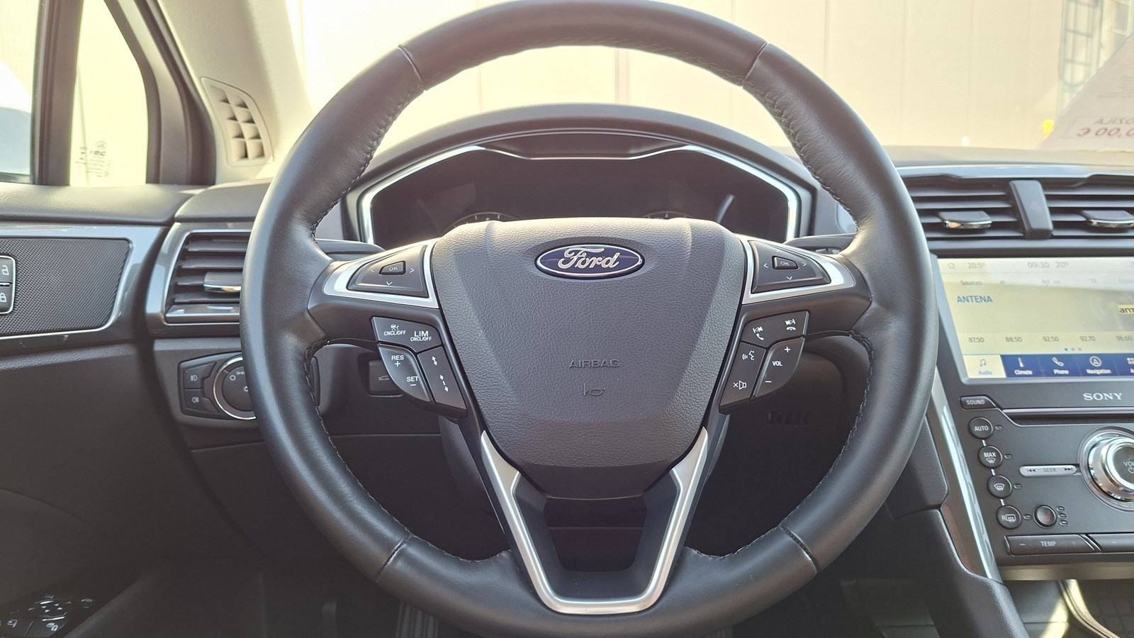 Rabljeno vozilo Ford Mondeo Karavan 2.0 Ecoblue Automatic, Diesel, fotografija 19