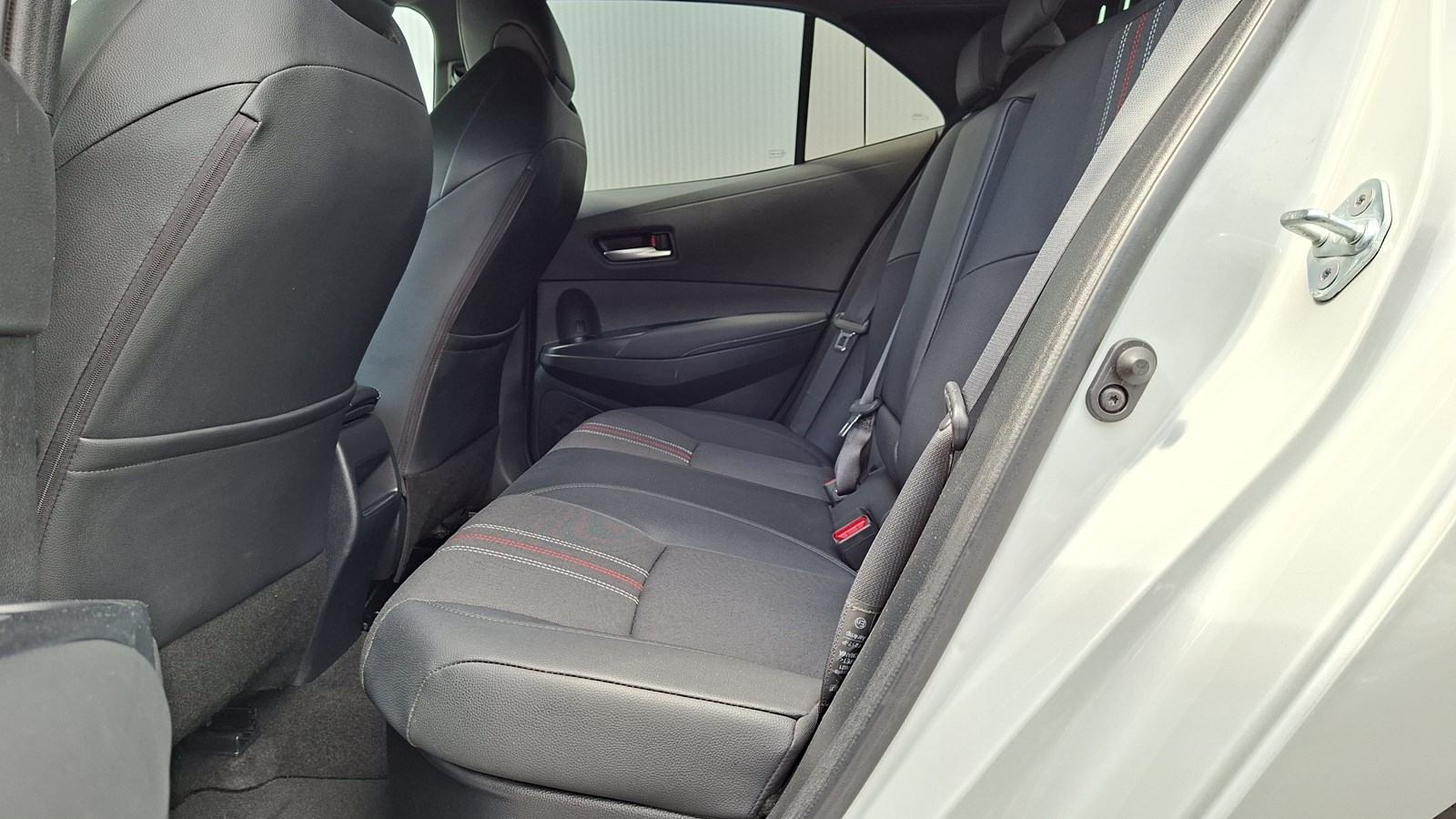 Rabljeno vozilo Toyota Corolla 1.8 Hybrid CVT 122, Benzin, fotografija 7