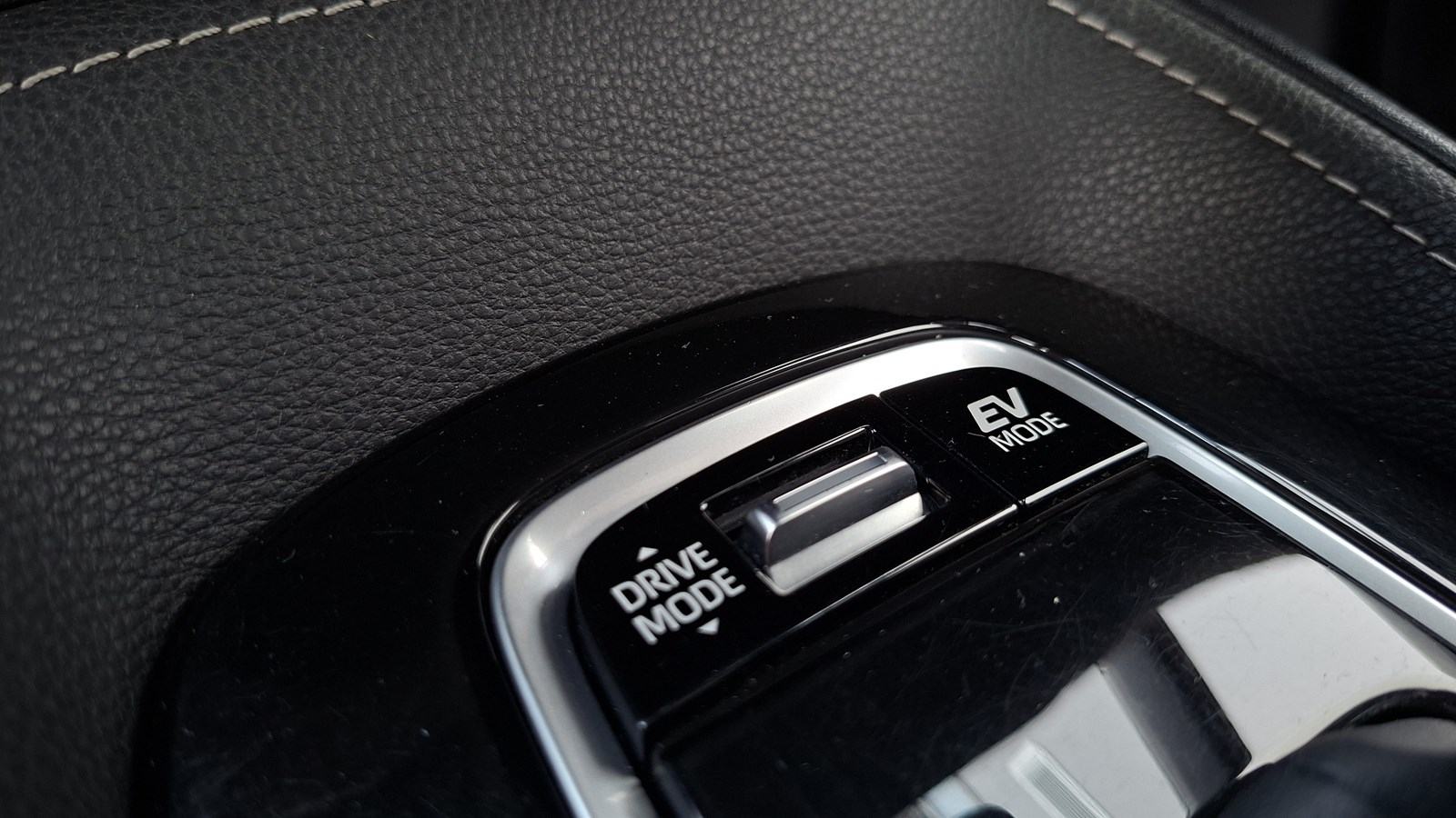 Rabljeno vozilo Toyota Corolla 1.8 Hybrid CVT 122, Benzin, fotografija 14