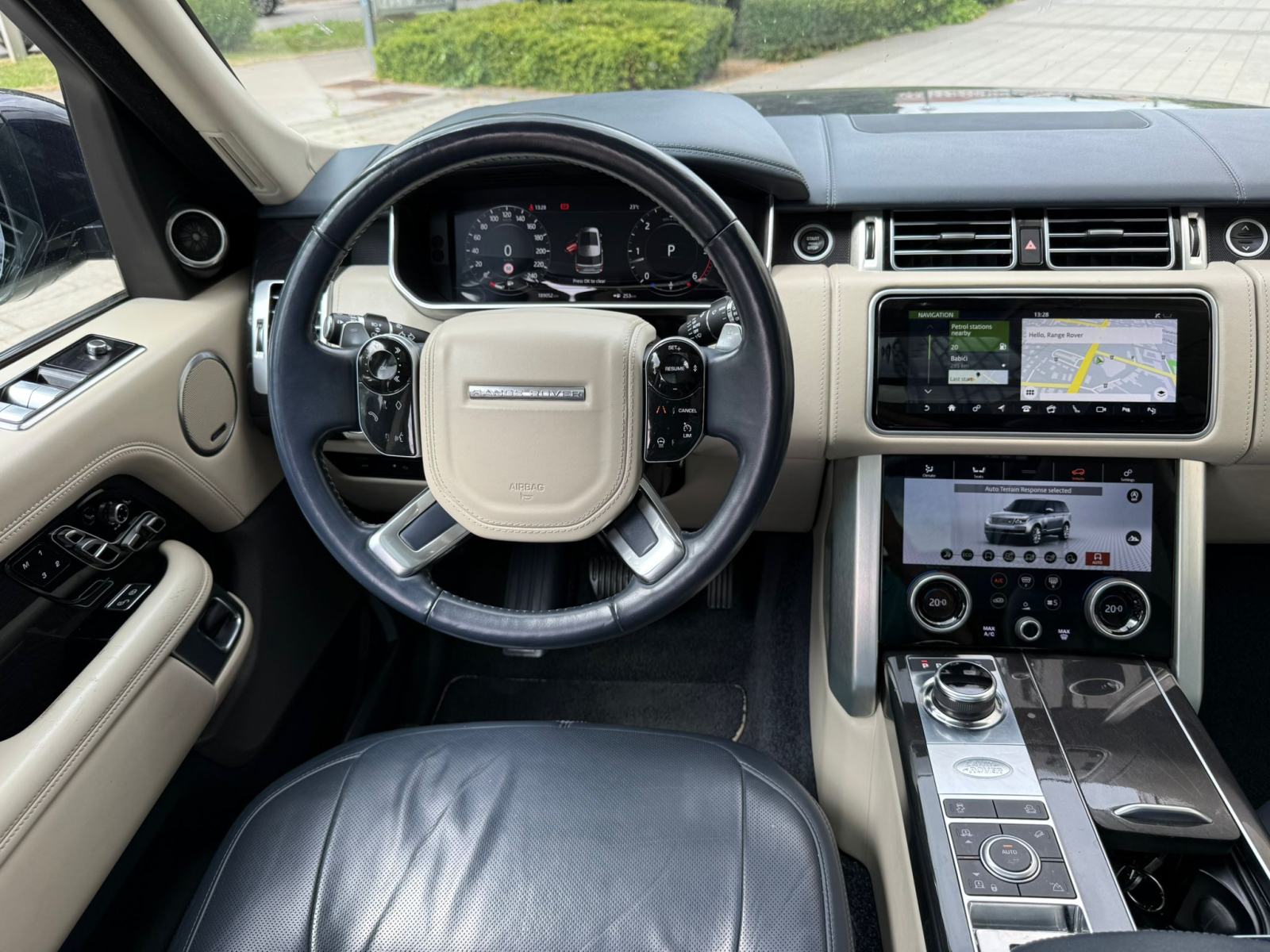 RANGE ROVER - AUTOBIOGRAPHY - 2018 GOD - PANORAMA - FULL - U PDVU, fotografija 15