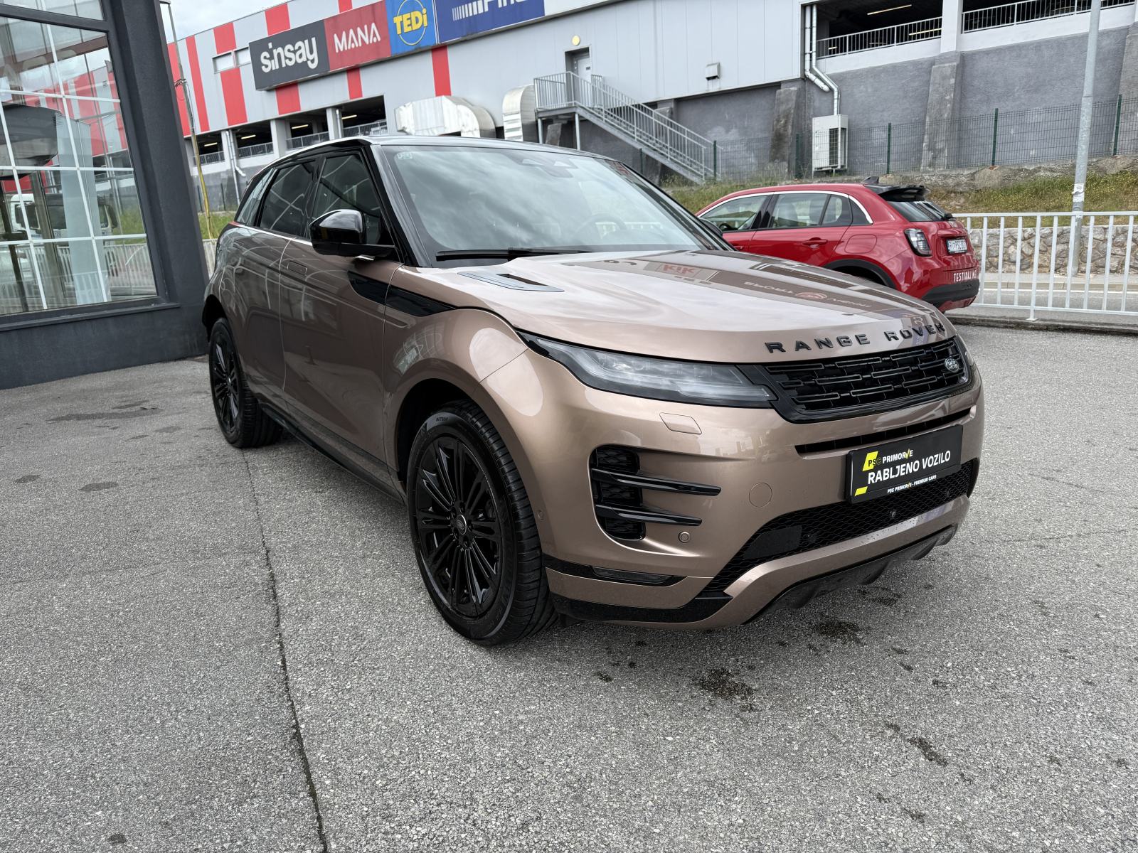 Range Rover Evoque 2.0 D200 Dynamic HSE 4X4, 204ks, 2024.g., fotografija 3