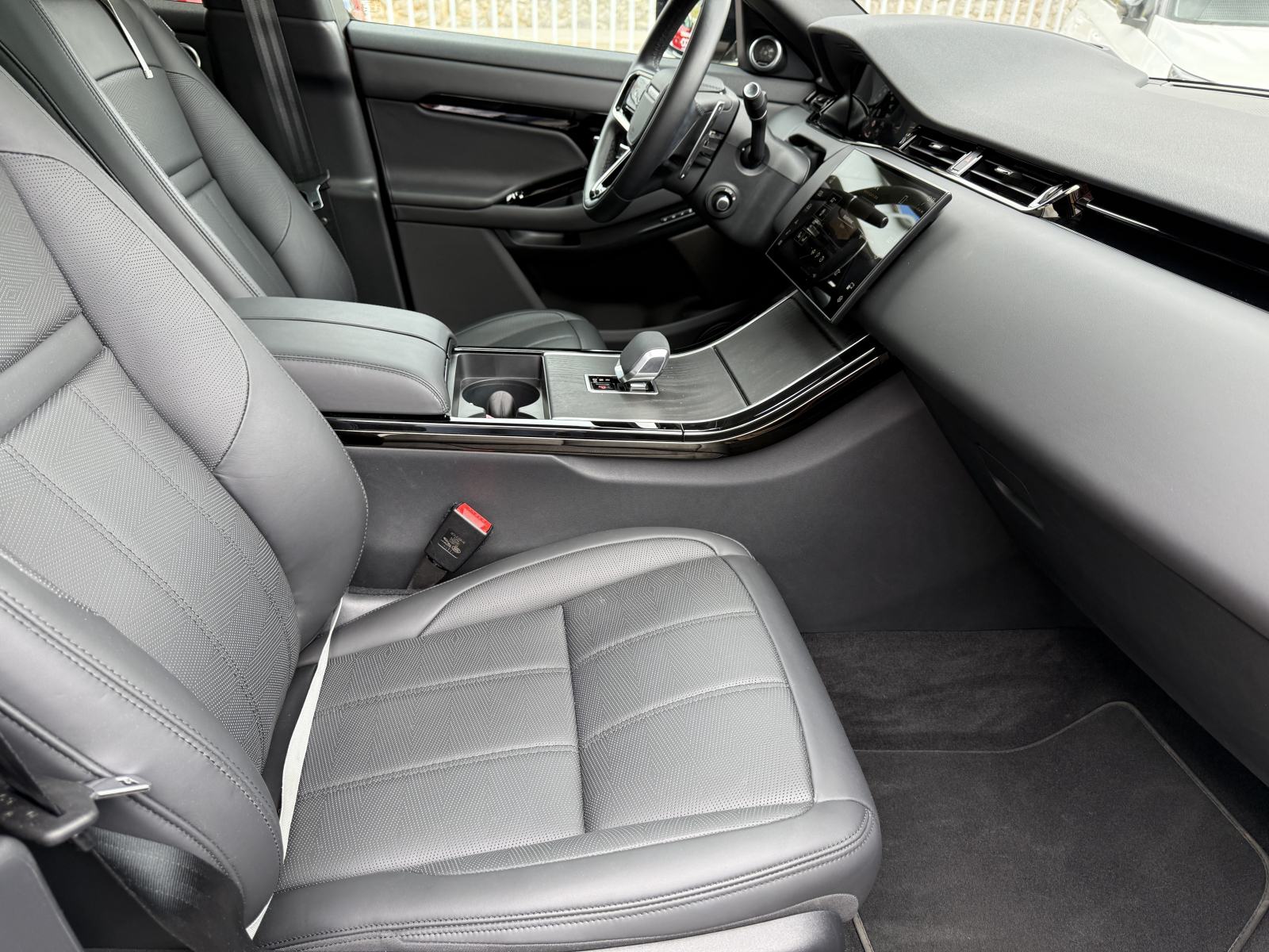 Range Rover Evoque 2.0 D200 Dynamic HSE 4X4, 204ks, 2024.g., fotografija 9