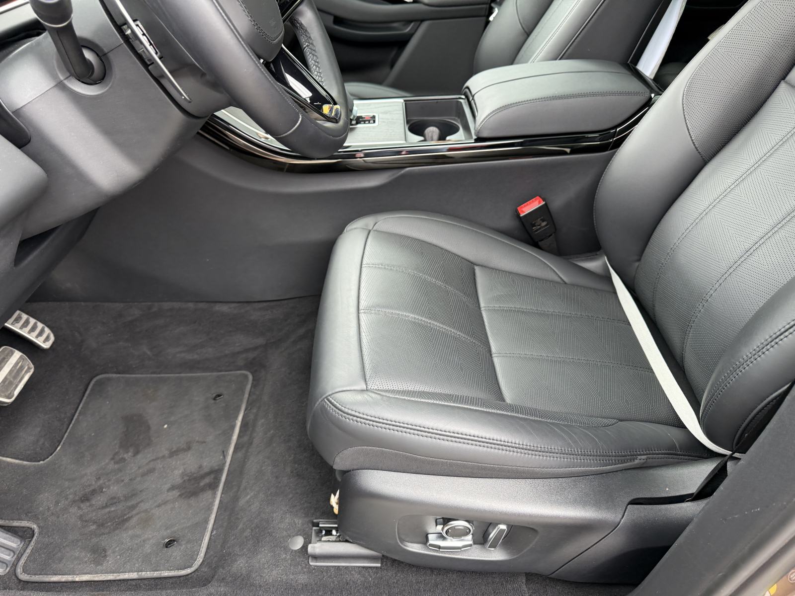 Range Rover Evoque 2.0 D200 Dynamic HSE 4X4, 204ks, 2024.g., fotografija 16