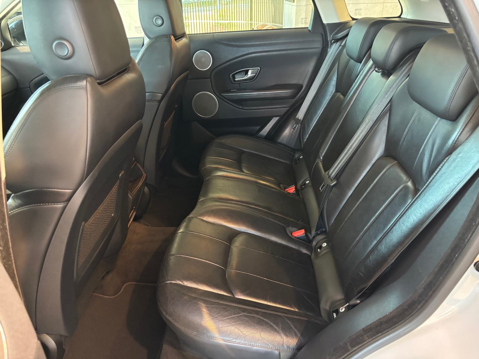 Range Rover Evoque 2.0 TD4 AWD SE Aut. - Bi-Xenon, navi, park. kam, fotografija 11