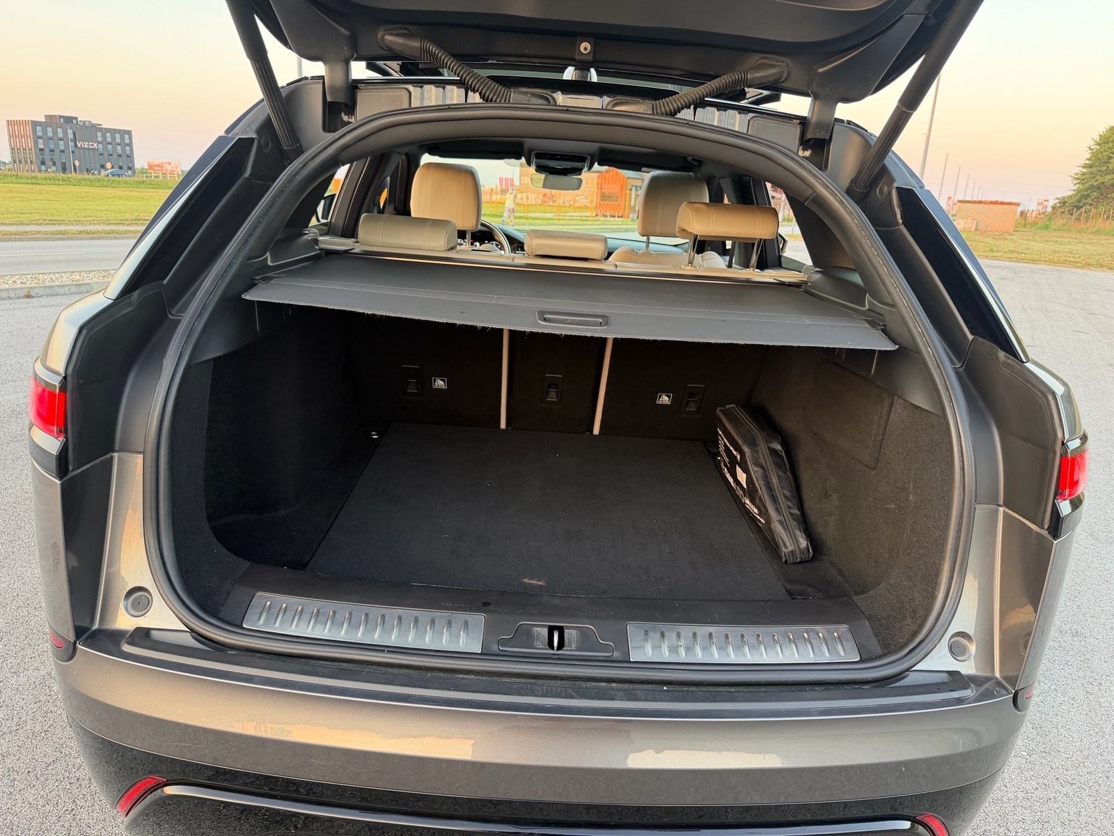 Range Rover Velar 2.0D R-Dynamic, fotografija 18