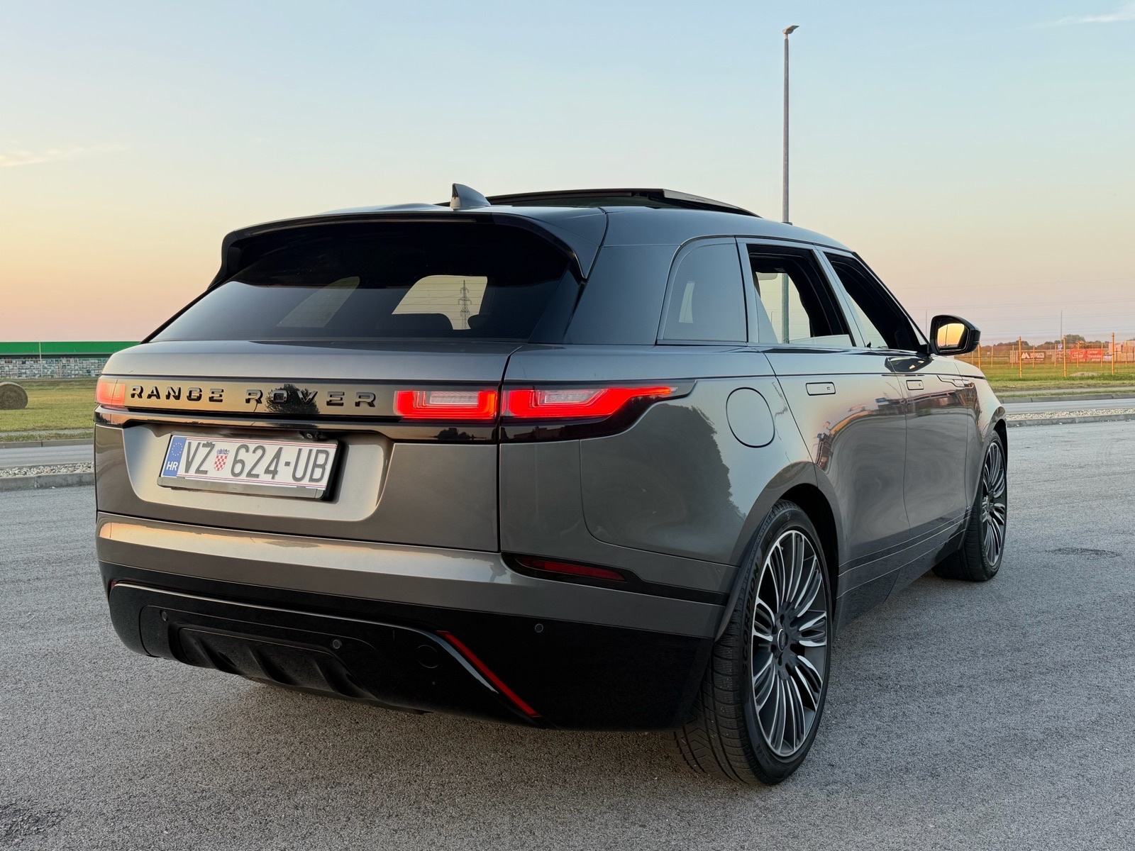 Range Rover Velar 2.0D R-Dynamic, fotografija 6