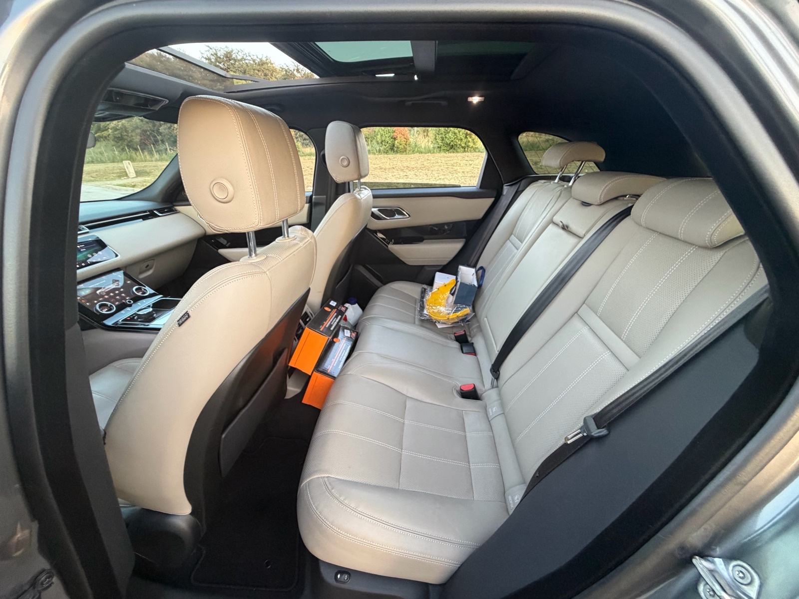 Range Rover Velar 2.0D R-Dynamic, fotografija 15