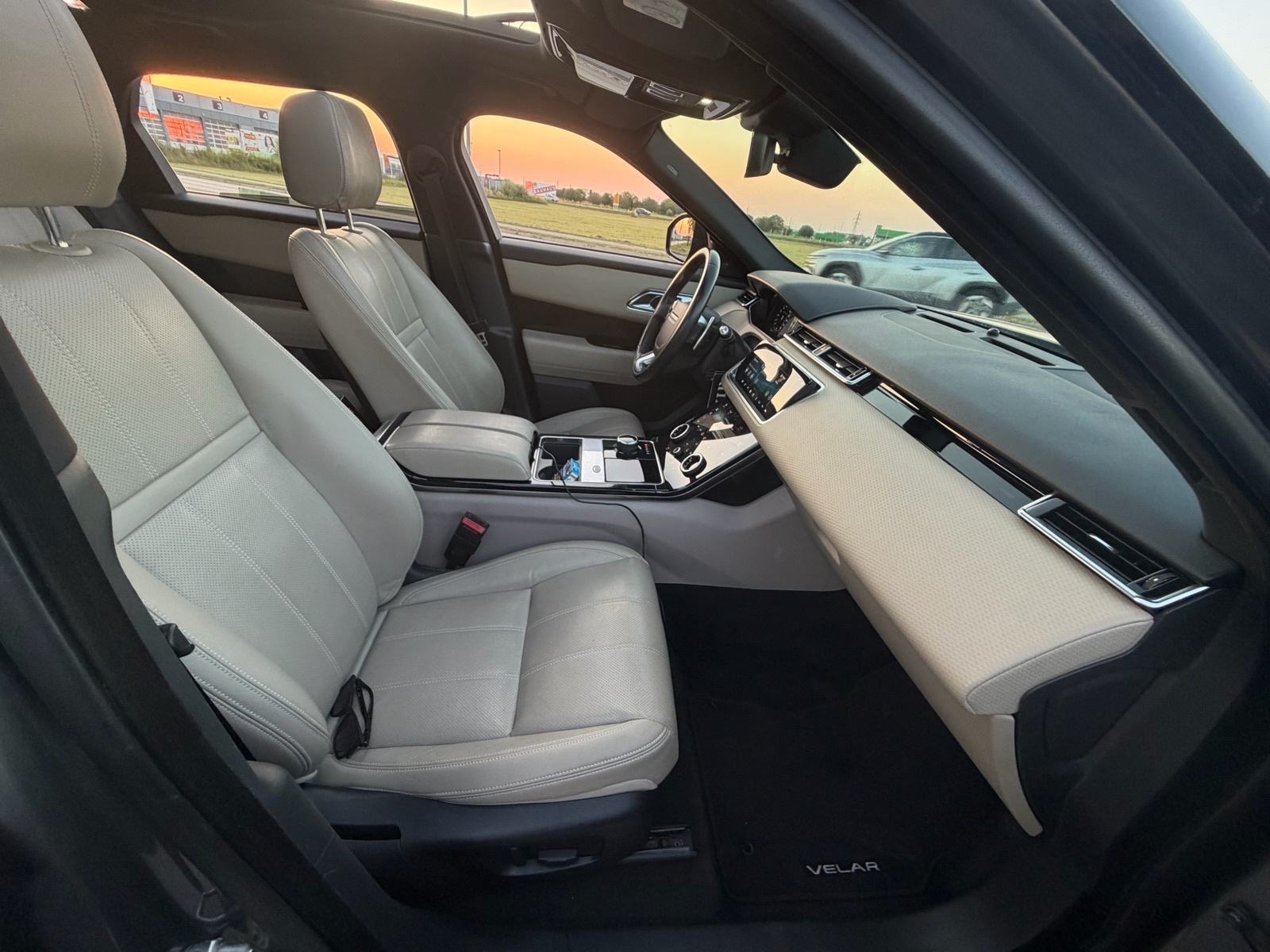 Range Rover Velar 2.0D R-Dynamic, fotografija 13