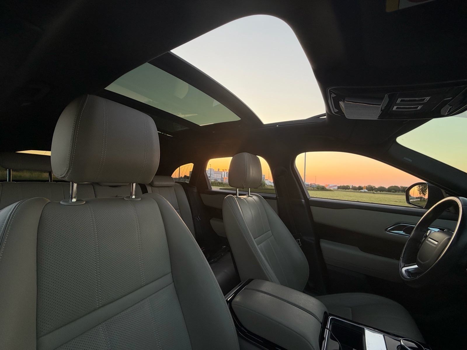 Range Rover Velar 2.0D R-Dynamic, fotografija 14