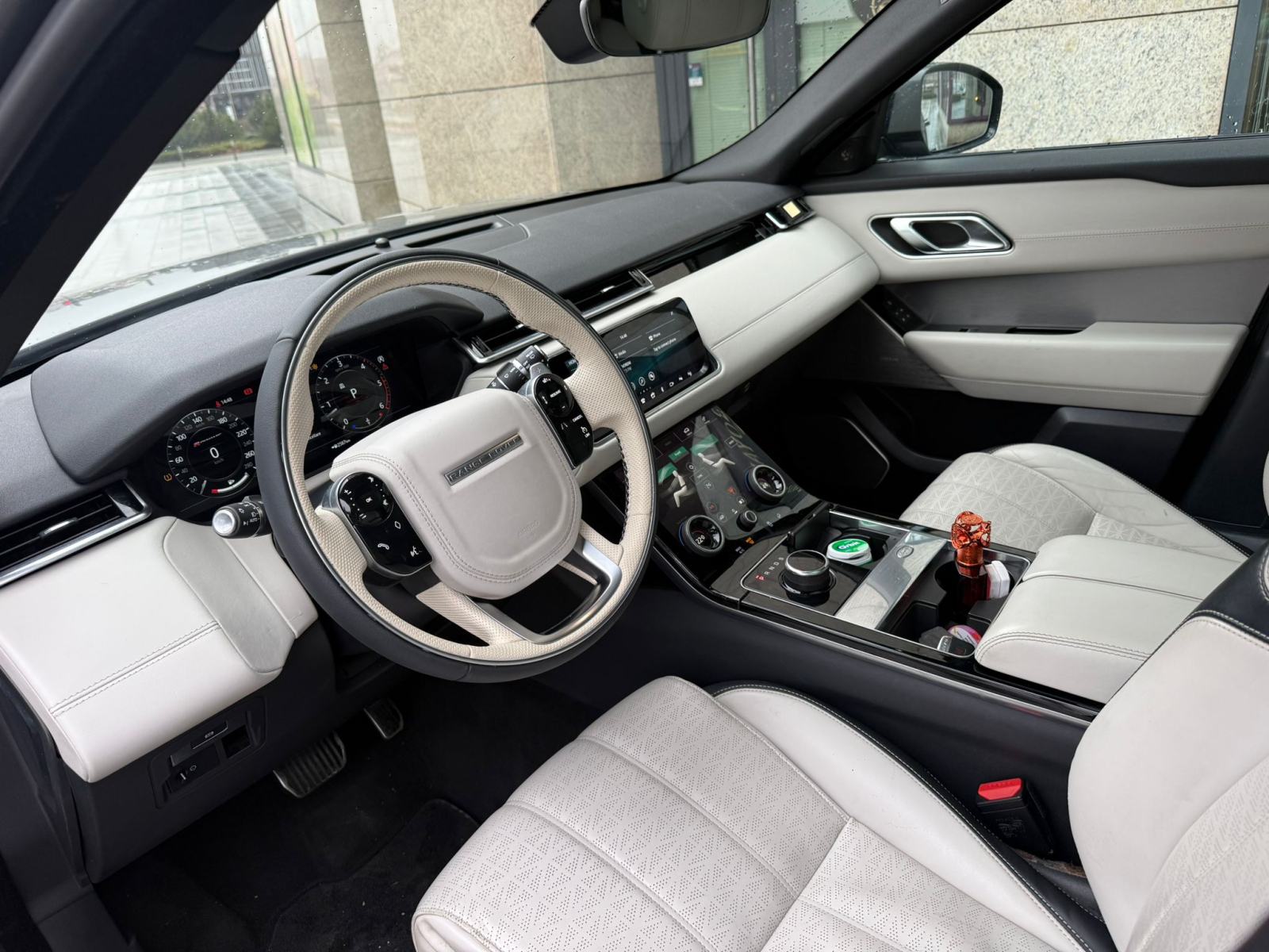 RANGE ROVER VELAR 3.0 HSE - R DYNAMIC - 2018 GOD - FULL OPREMA - TOP, fotografija 13