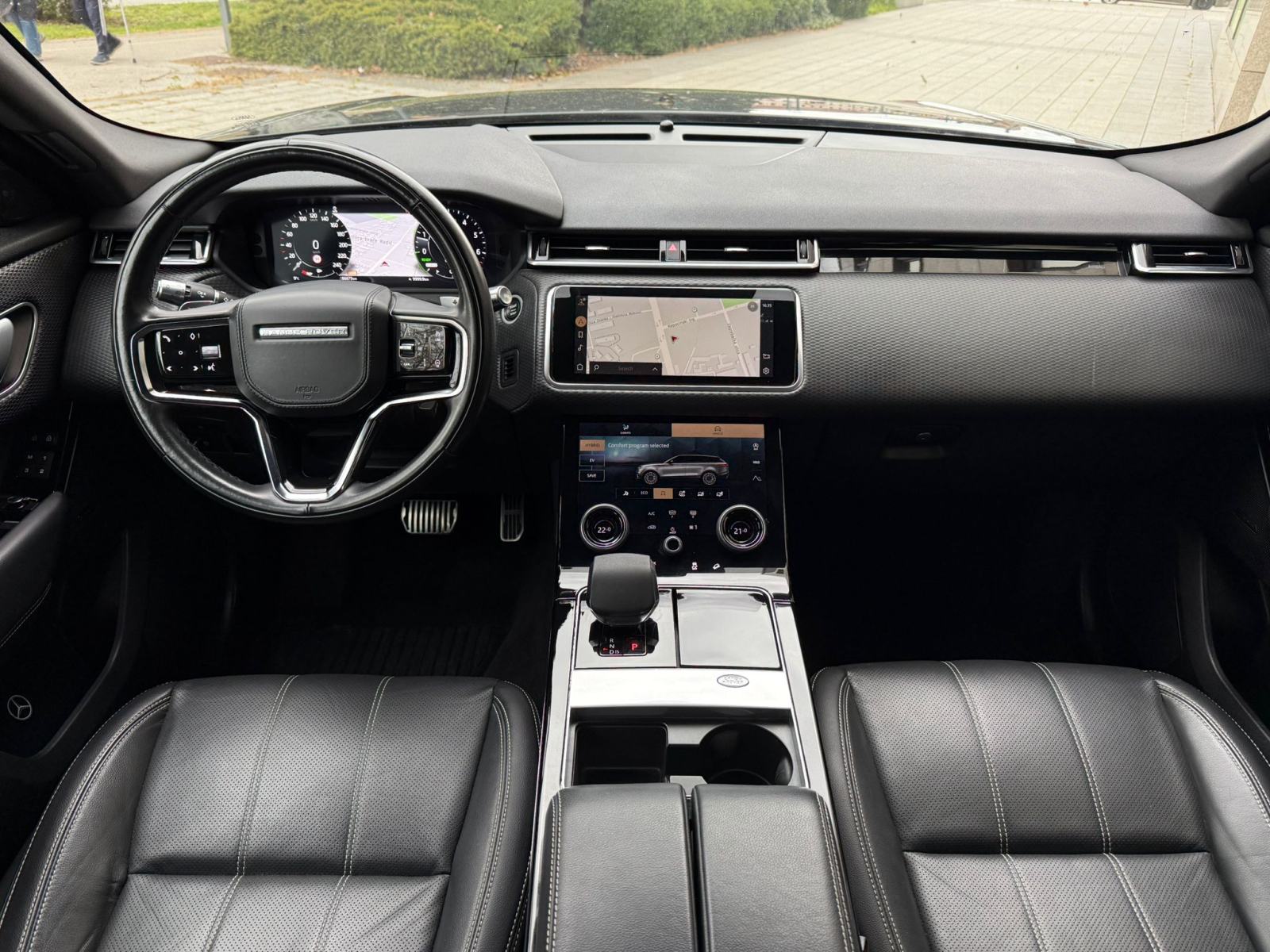 RANGE ROVER VELAR P 400 e - 2021 GOD - HIBRID - 221 KW - U PDVU! - TOP, fotografija 17
