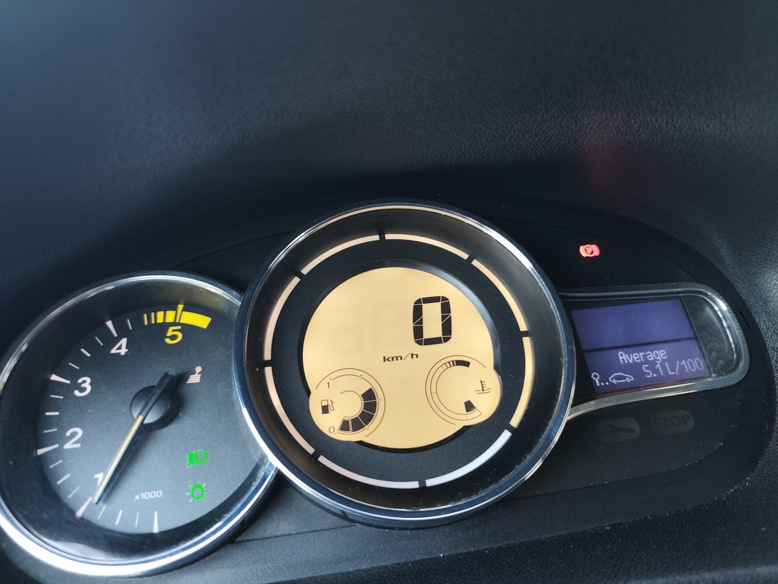 REGISTRIRAN Renault Megane Grandtour 1,5 dCi - 2013. godište, fotografija 8