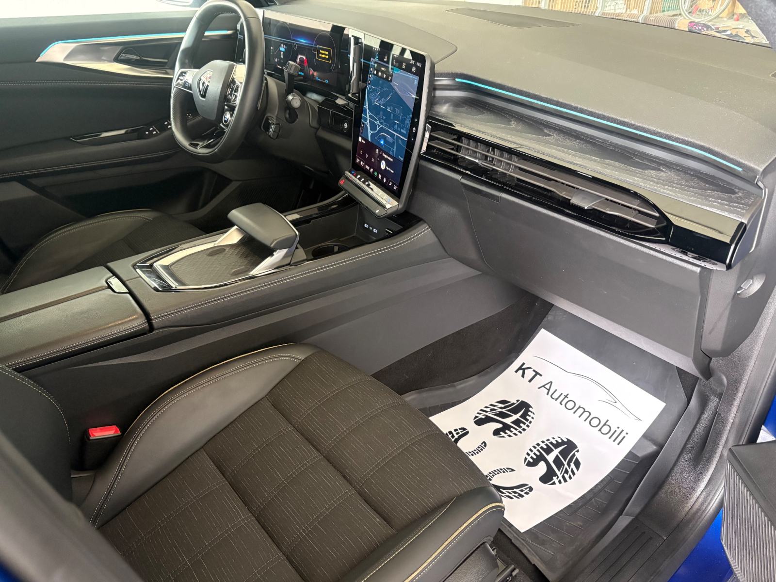 Renault Austral 1.2 Hybrid 200 E-Tech 28000 km Iconic 2023, fotografija 17