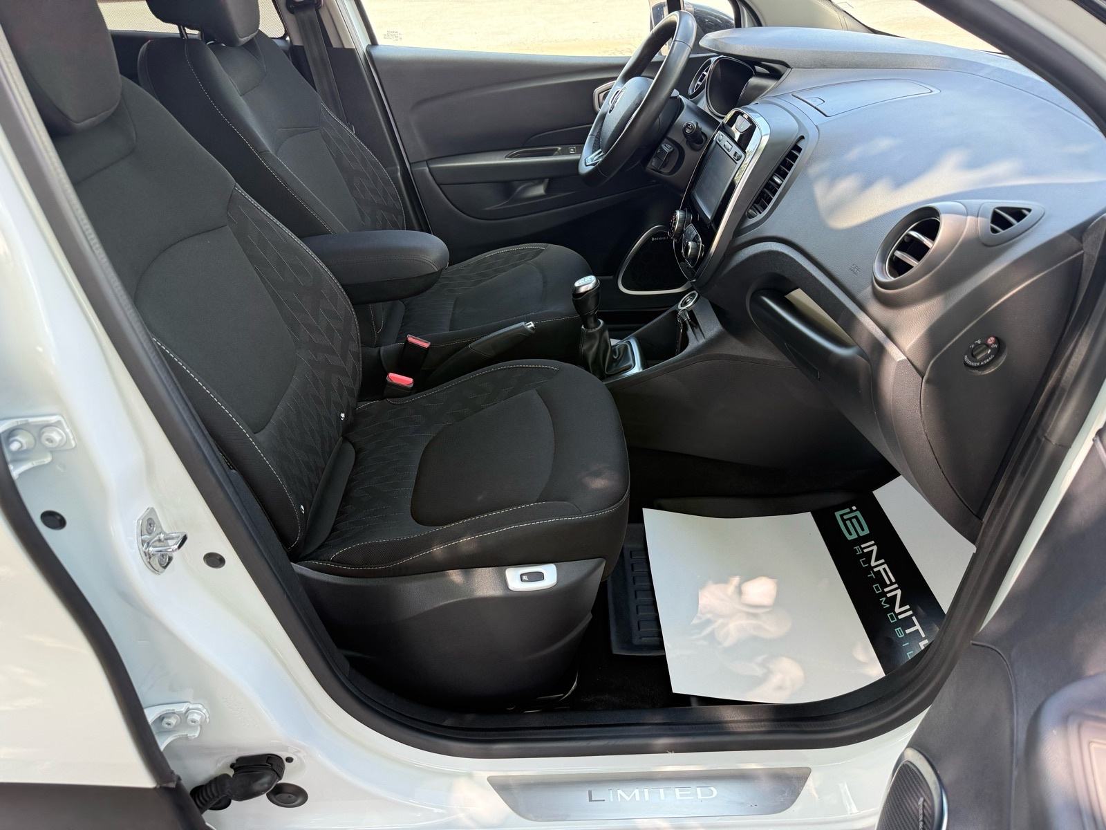 Renault Captur 0.9 TCe LEASING BEZ UČEŠĆA, V. SERVIS, NAVI, ALU, TEMP, fotografija 19