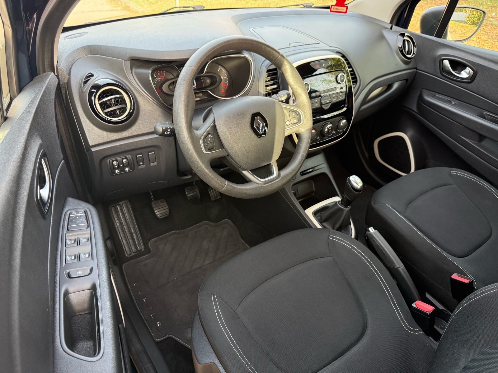 Renault Captur 0.9TCE*REDIZAJN*98TKM*TOP STANJE*, fotografija 11