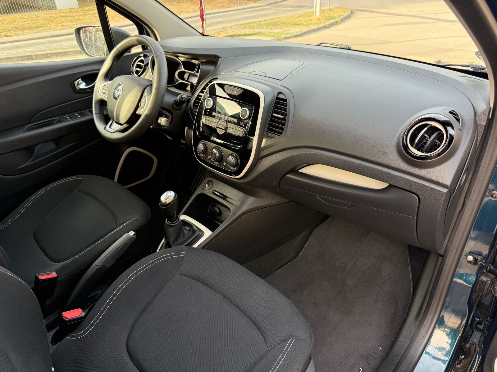Renault Captur 0.9TCE*REDIZAJN*98TKM*TOP STANJE*, fotografija 18
