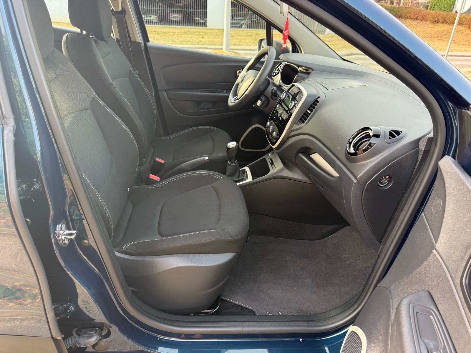 Renault Captur 0.9TCE*REDIZAJN*98TKM*TOP STANJE*, fotografija 17