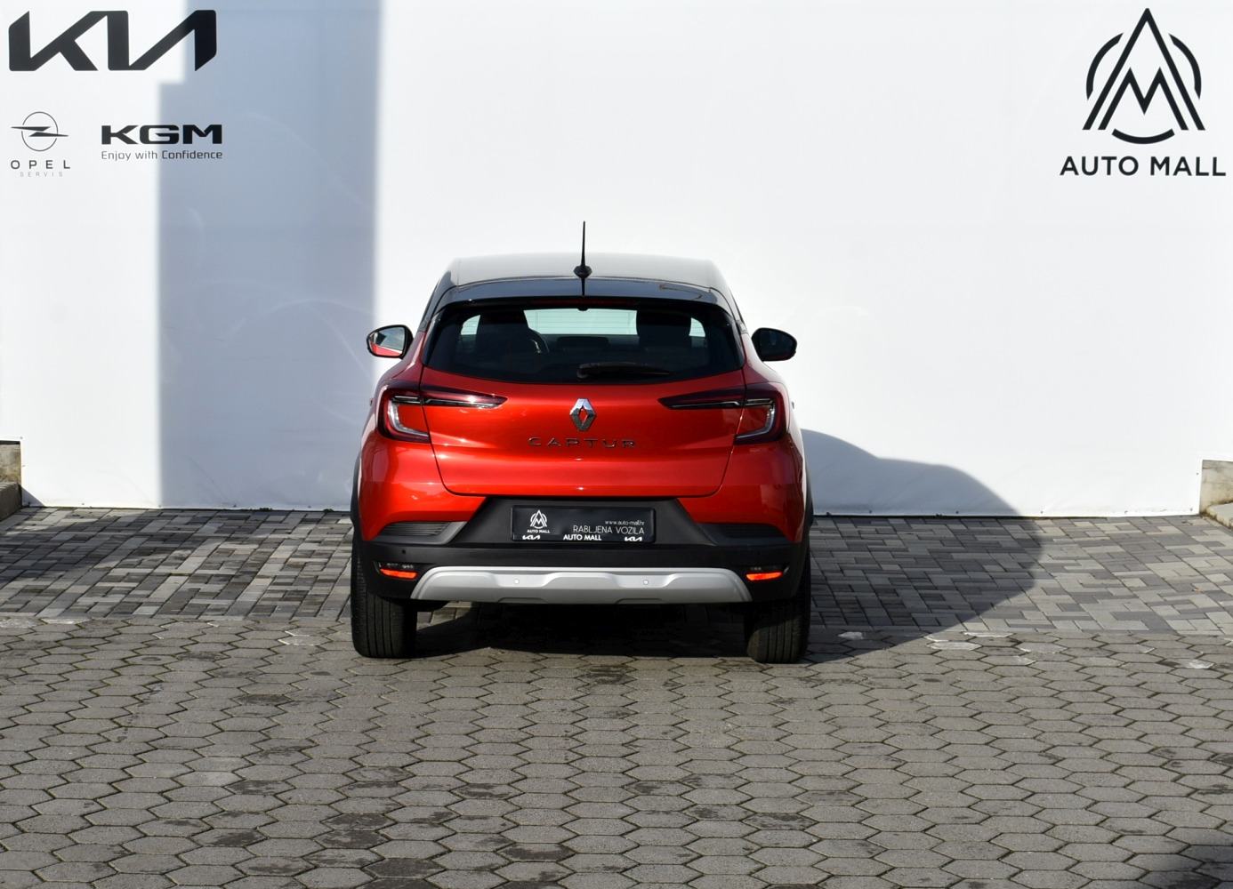 Renault Captur 1.0 TCe Evolution *HR* SERVISNA, NAVI, REG. DO 04/2027*, fotografija 10
