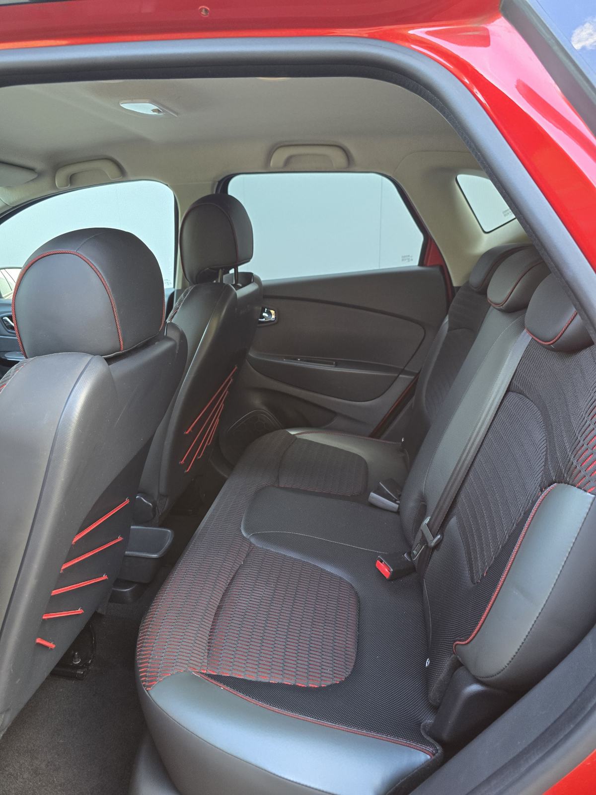 RENAULT CAPTUR 1.2i 120KS HELLY HANSEN * AUTOMATIK * ODLIČNO STANJE *, fotografija 20