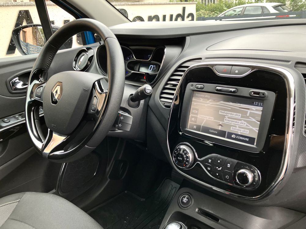 RENAULT CAPTUR 1.2TCe 120KS AUTOMATIC, 105.000KM, BESPRIJEKORAN, fotografija 19