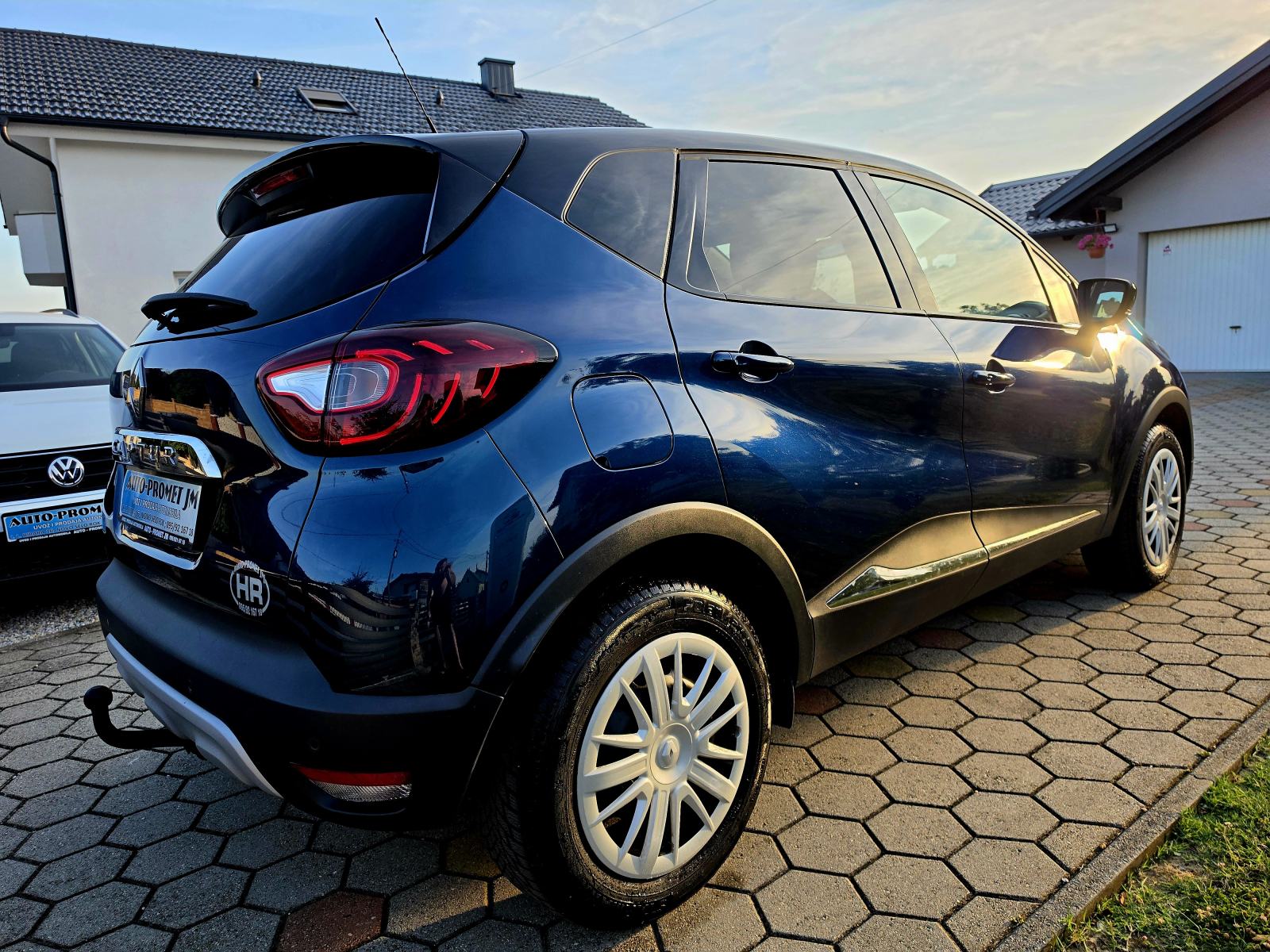 Renault Captur 1.3 BENZIN,ODLIČAN,,SERVISNA,125029KM, fotografija 6