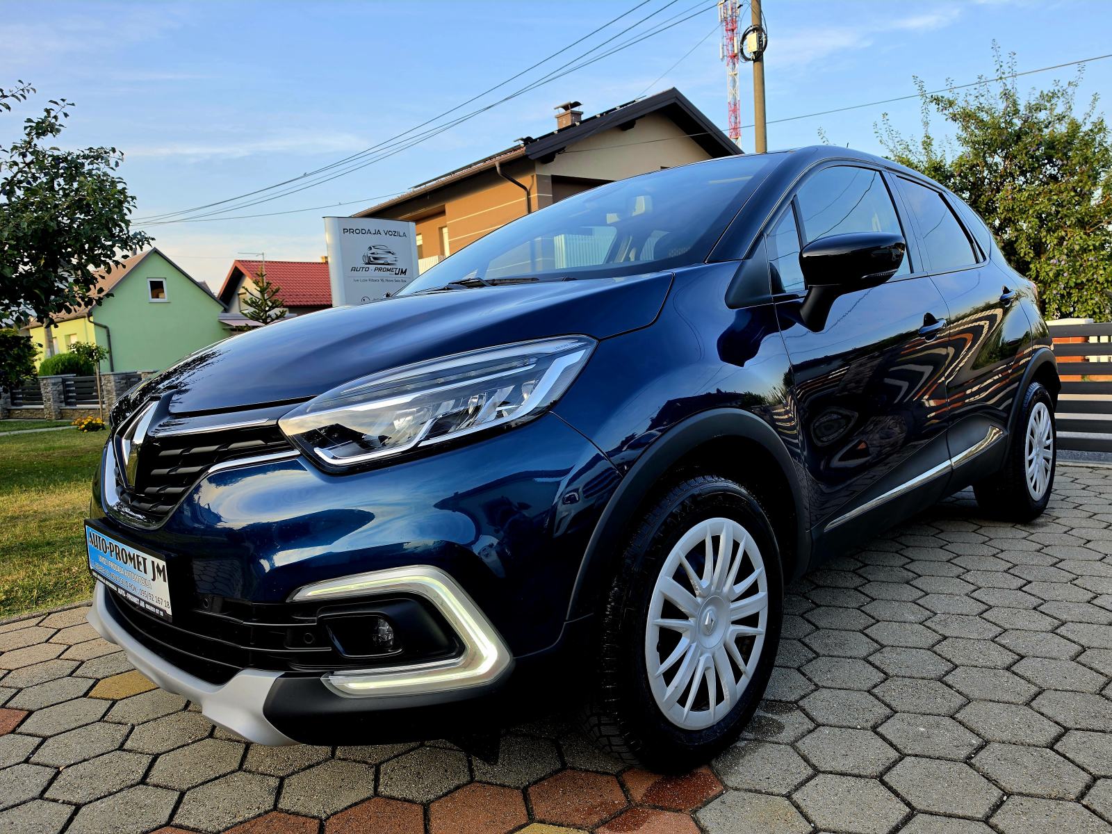Renault Captur 1.3 BENZIN,ODLIČAN,,SERVISNA,125029KM, fotografija 2