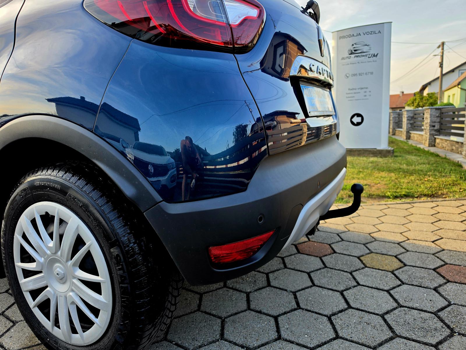 Renault Captur 1.3 BENZIN,ODLIČAN,,SERVISNA,125029KM, fotografija 7