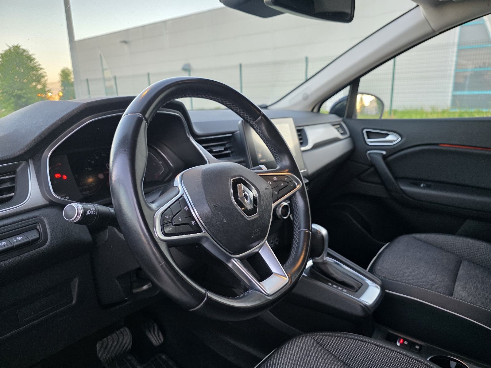 Renault Captur 1.3 TCe 160ks, Automatik EDC, Perla bijeli, INTENS, fotografija 9