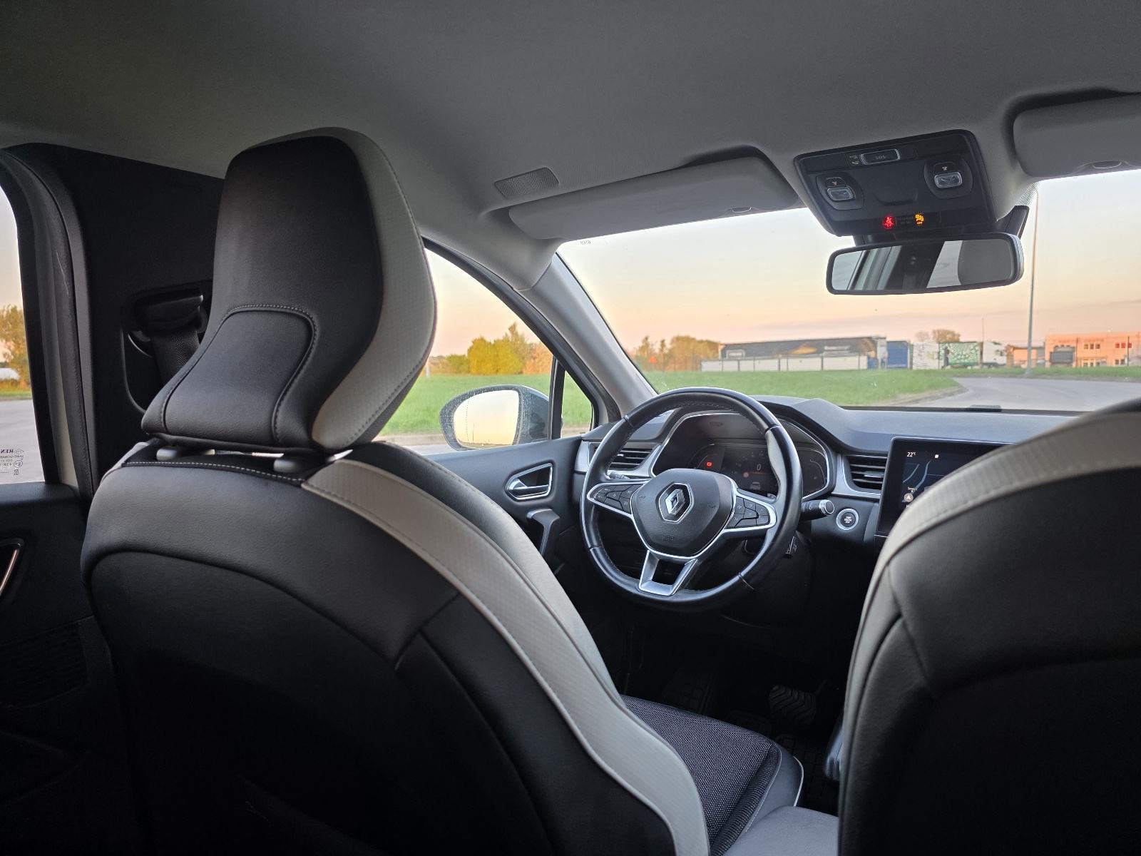 Renault Captur 1.3 TCe 160ks, Automatik EDC, Perla bijeli, INTENS, fotografija 13