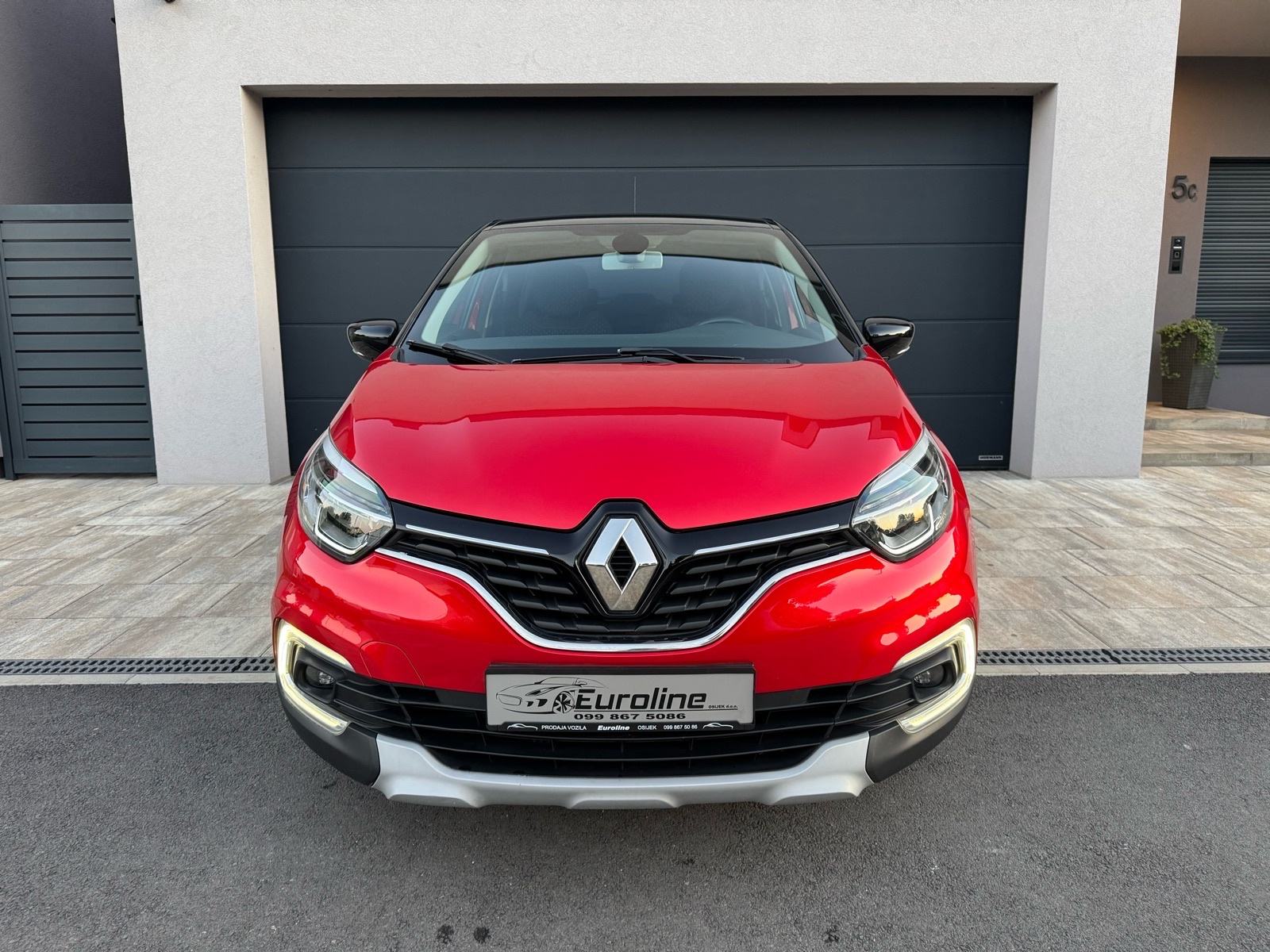Renault Captur 1.3 TCe - INTENS, KAMERA, JAMSTVO, KREDIT, LEASING, fotografija 13