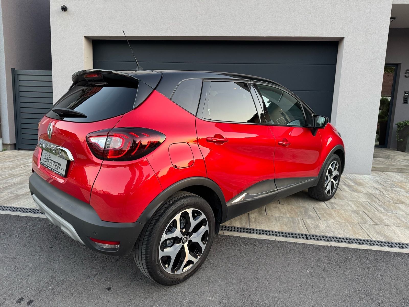 Renault Captur 1.3 TCe - INTENS, KAMERA, JAMSTVO, KREDIT, LEASING, fotografija 9
