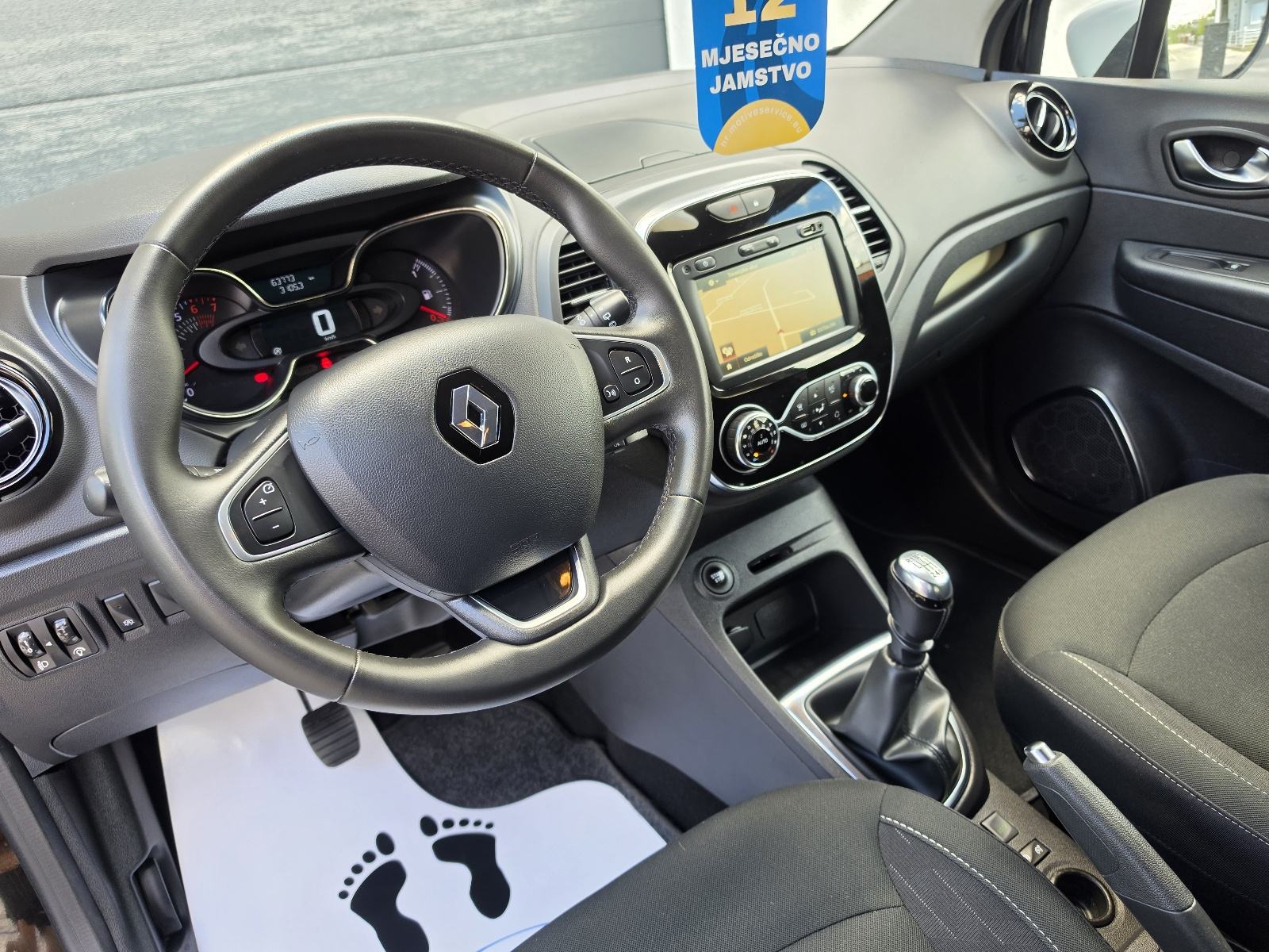 Renault Captur 1.3 TCe LIMITED DVOBOJAN KEYLESS NAVI *63TKM GARANCIJA*, fotografija 9