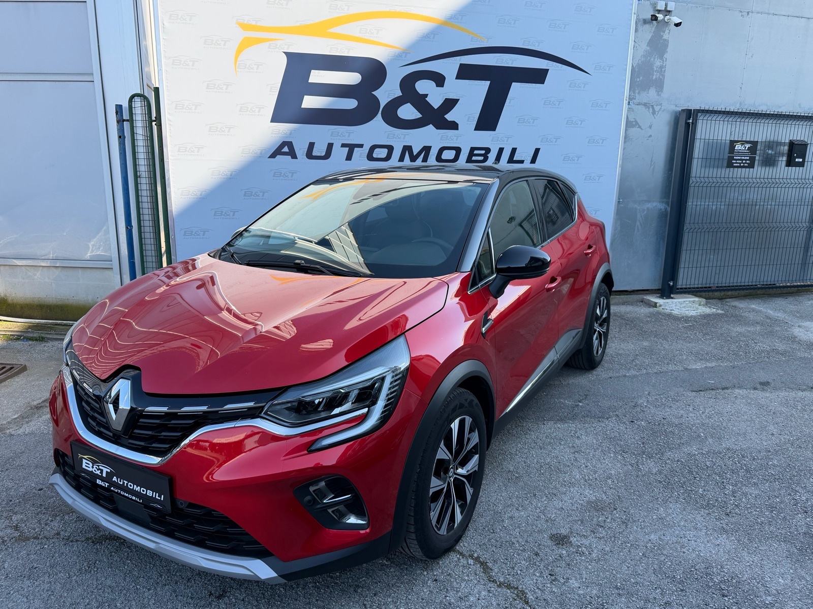 Renault Captur 1,3 TCe Techno-Automatik, fotografija 2