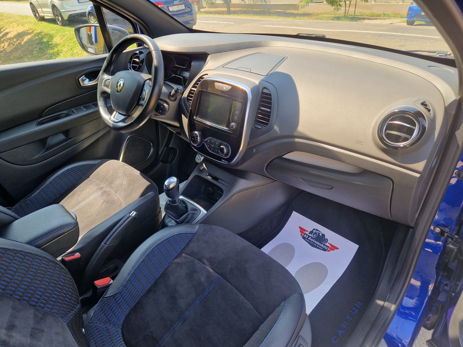 Renault Captur 1.3TCe 80TKM,NAVI,LED,ALU,PDC,KOŽA,TEMPOMAT,GR.SJEDALA,, fotografija 18