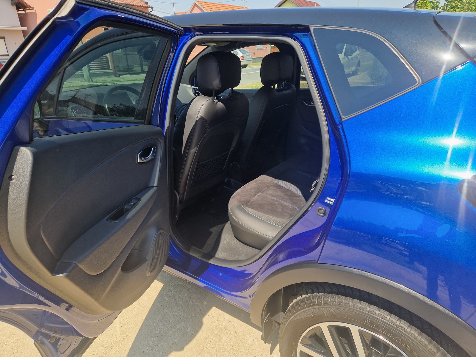 Renault Captur 1.3TCe 80TKM,NAVI,LED,ALU,PDC,KOŽA,TEMPOMAT,GR.SJEDALA,, fotografija 17