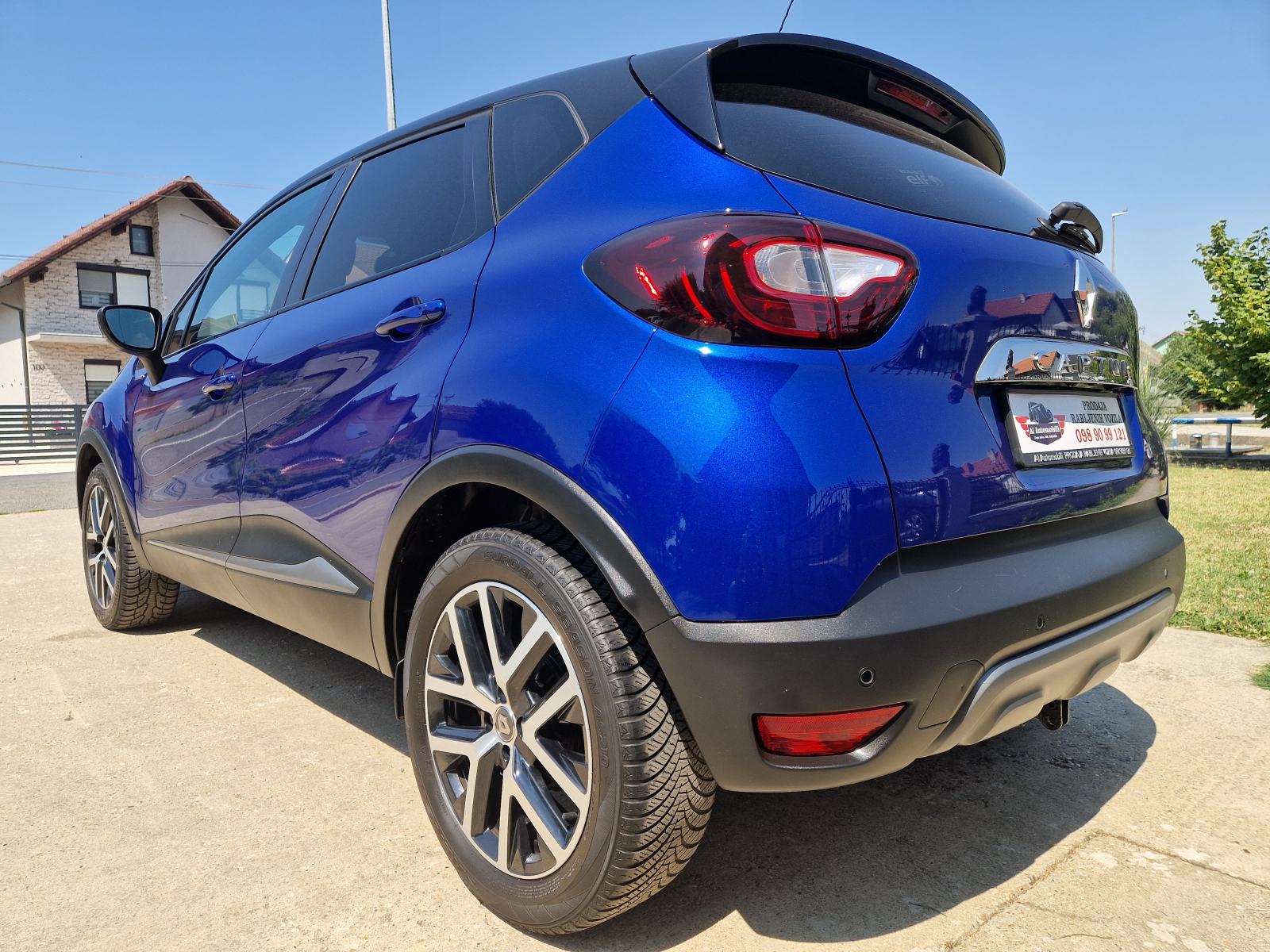 Renault Captur 1.3TCe 80TKM,NAVI,LED,ALU,PDC,KOŽA,TEMPOMAT,GR.SJEDALA,, fotografija 3