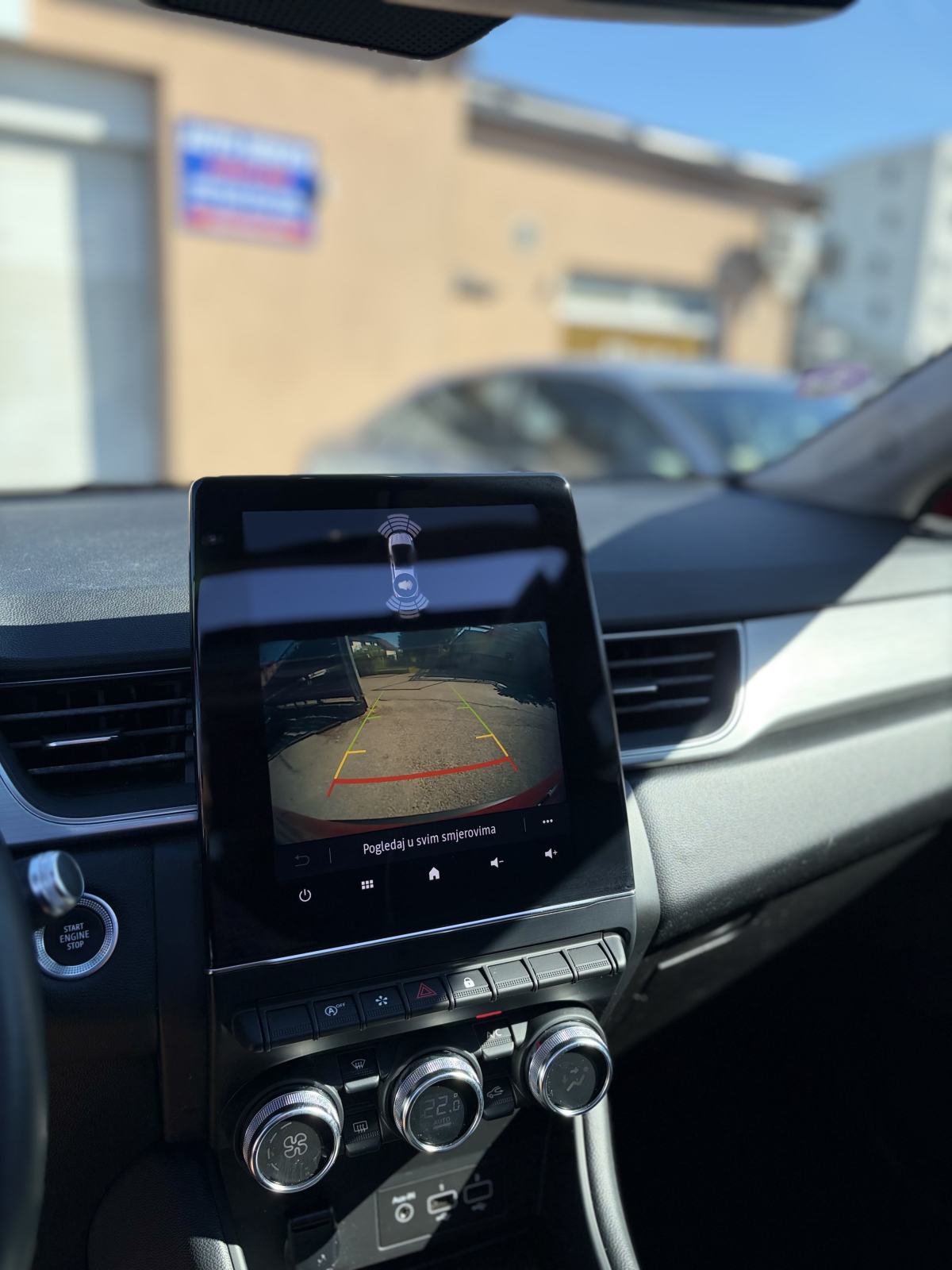 Renault Captur 1.3TCe automatik INTENS PANORAMA,KAMERA,NAVI,LED.., fotografija 15