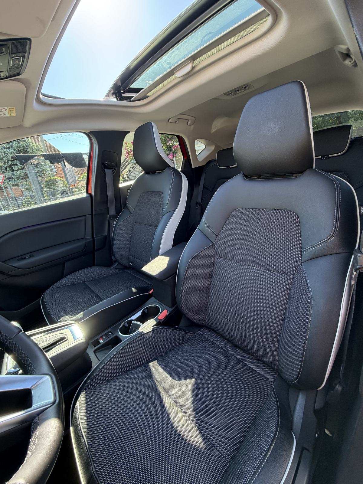 Renault Captur 1.3TCe automatik INTENS PANORAMA,KAMERA,NAVI,LED.., fotografija 12