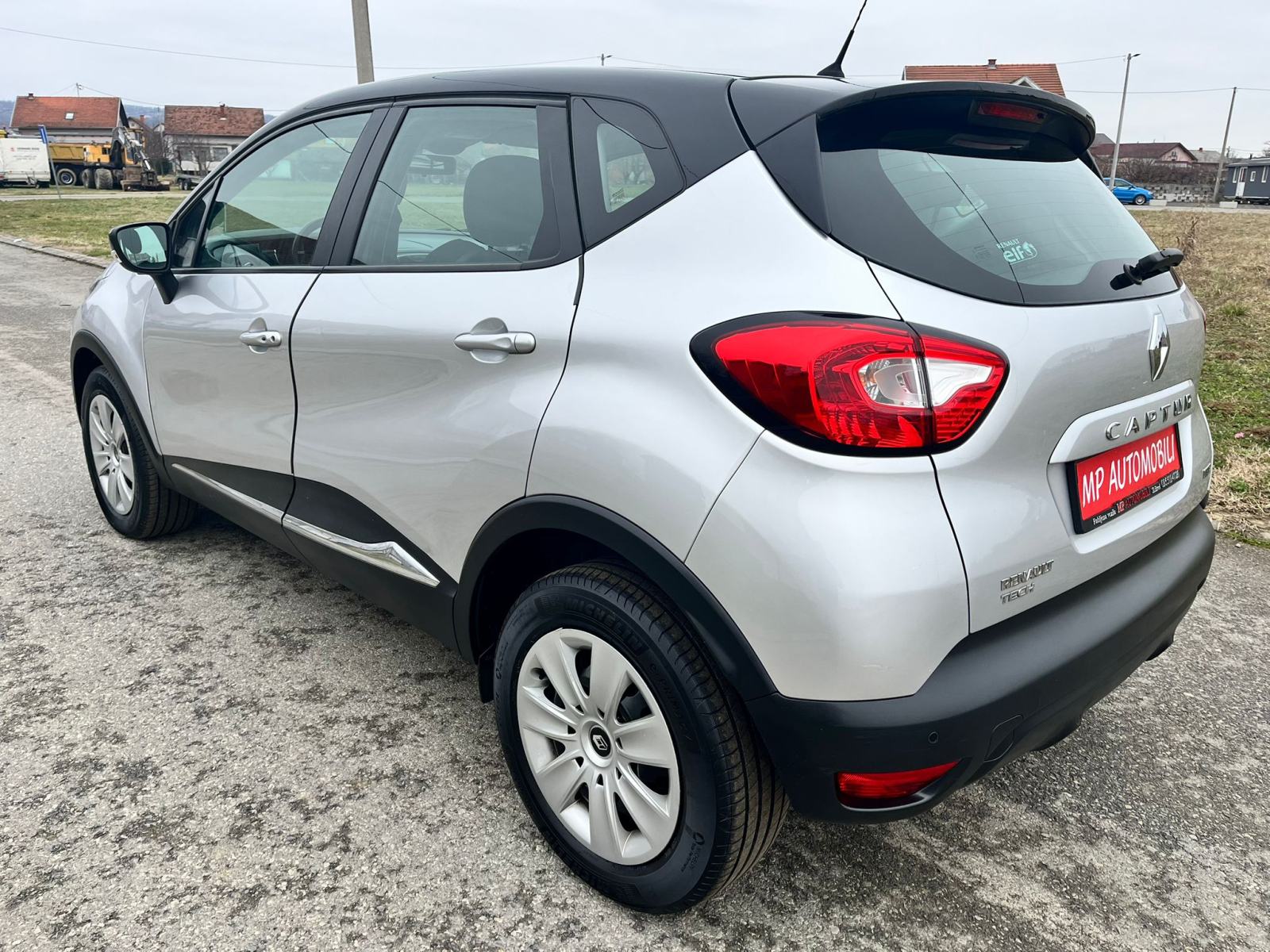 Renault Captur 1.5 dCi-2018gd.md-NAVIGACIJA-166tkm,klima,tempo,KARTICE, fotografija 7