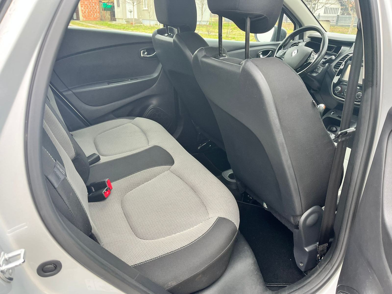 Renault Captur 1.5 dCi-2018gd.md-NAVIGACIJA-166tkm,klima,tempo,KARTICE, fotografija 9