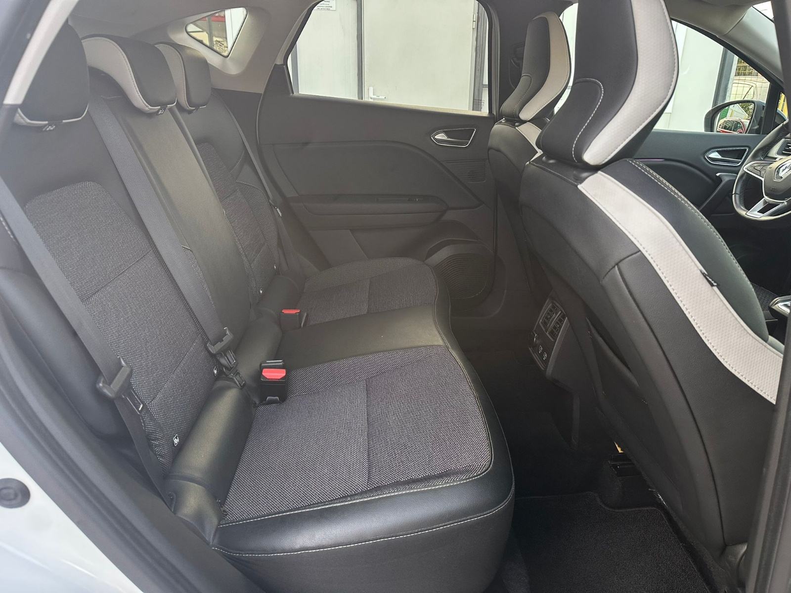 Renault Captur 1.5 dCi 85kw 111000km, fotografija 10