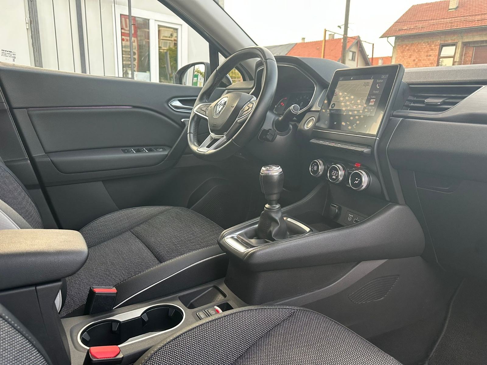 Renault Captur 1.5 dCi 85kw 111000km, fotografija 13