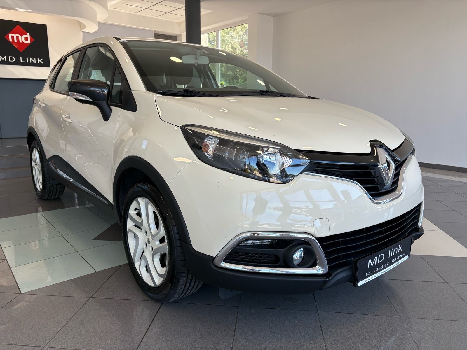 Renault Captur 1,5 dCi 90 Energy Zen, fotografija 15