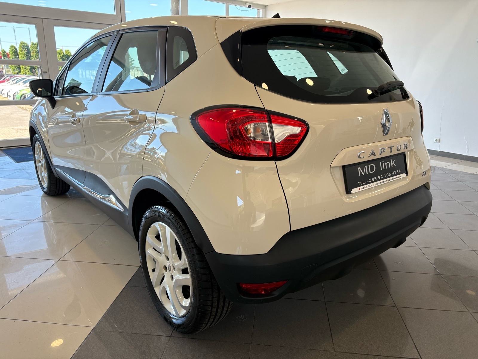 Renault Captur 1,5 dCi 90 Energy Zen, fotografija 16
