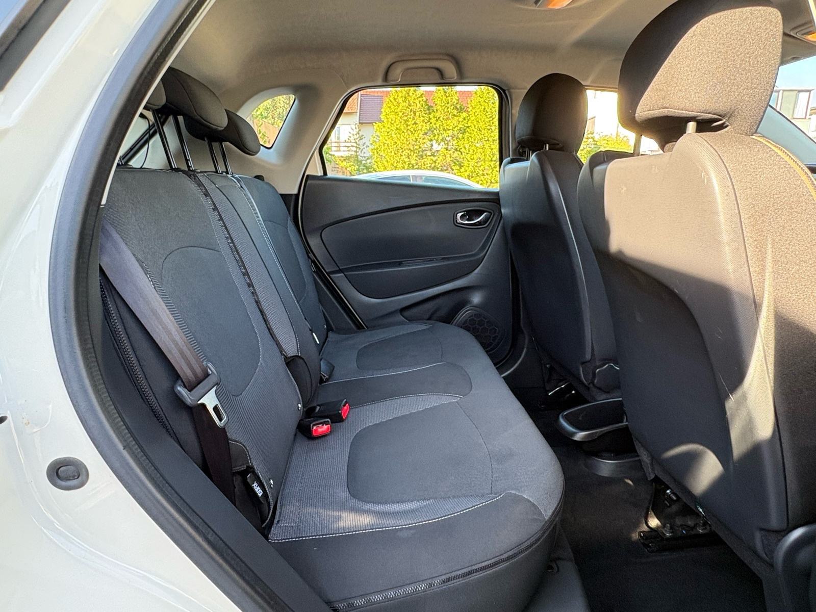 Renault Captur 1,5 dCi 90 Energy Zen, fotografija 12
