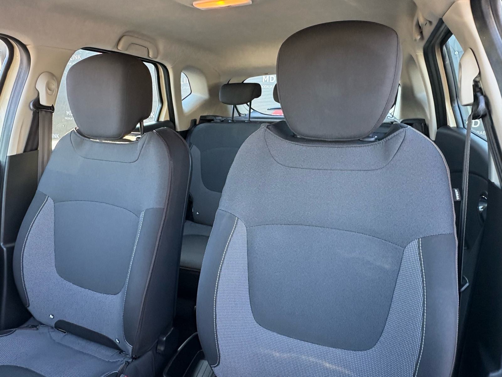 Renault Captur 1,5 dCi 90 Energy Zen, fotografija 10