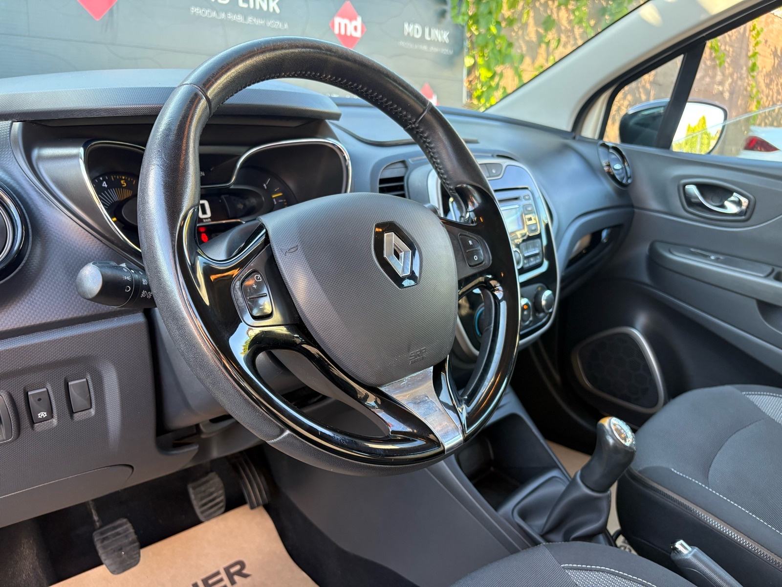 Renault Captur 1,5 dCi 90 Energy Zen, fotografija 8