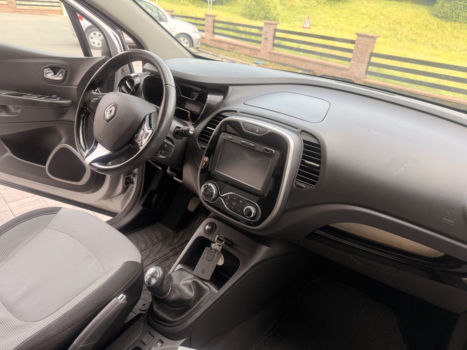 Renault Captur⭐1.5 dCi 90⭐ klima, navigacija, fotografija 7