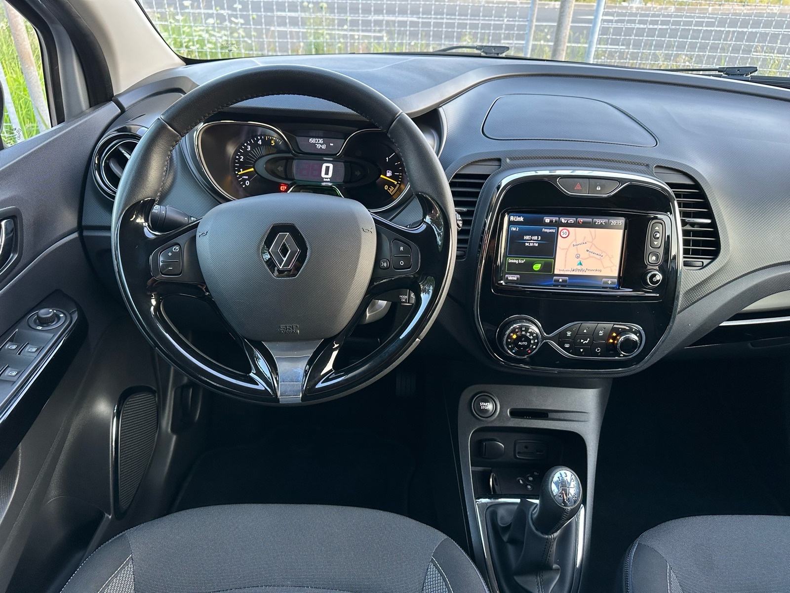 Renault Captur 1.5 dCi 90 KS *LUXE* *NAVI* *TEMP* *TOP STANJE*, fotografija 18