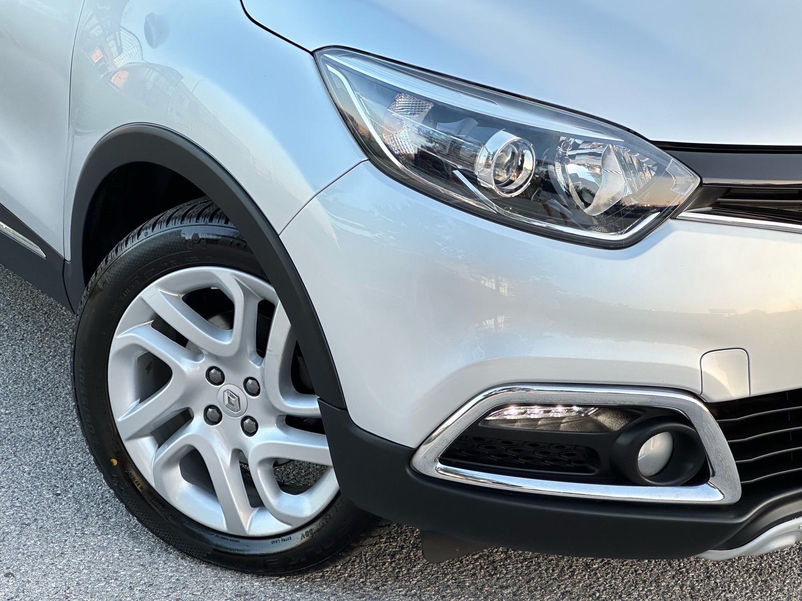 Renault Captur 1.5 dCi 90 KS *LUXE* *NAVI* *TEMP* *TOP STANJE*, fotografija 5